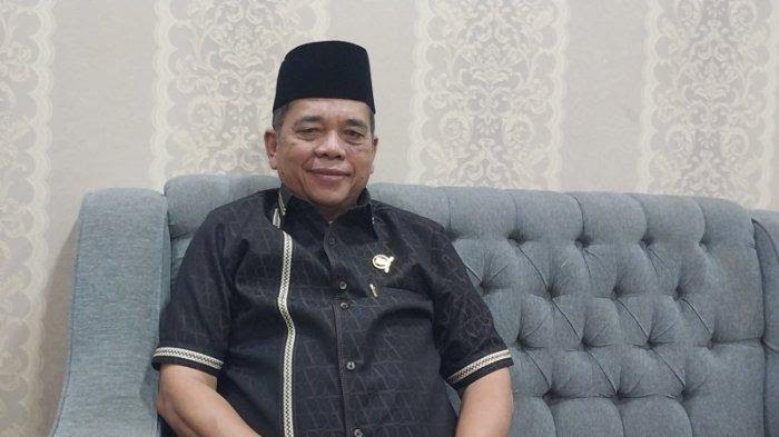 Anggota-Komisi-l-DPRD-Lampung-Budiman-AS-pelantikan-serentak